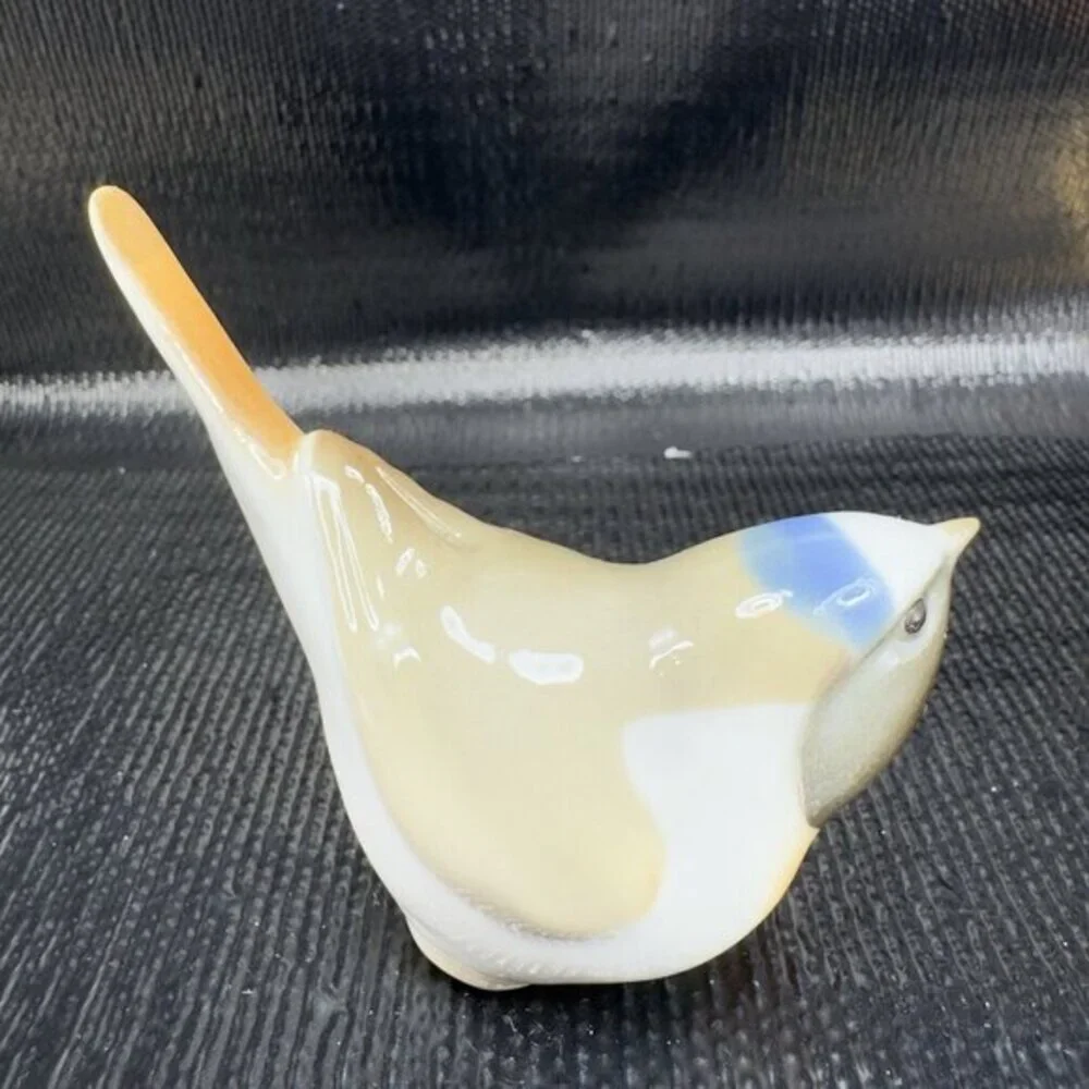 Lomonosov Sitting White Blue Multicolored Bird Longtailed Tit‎ Figurine USSR VTG